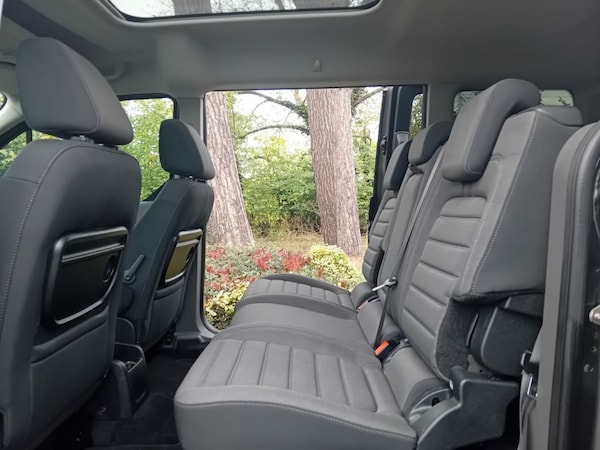 Used Ford Grand Tourneo Connect 2019 for sale - 76184998: Photo 21