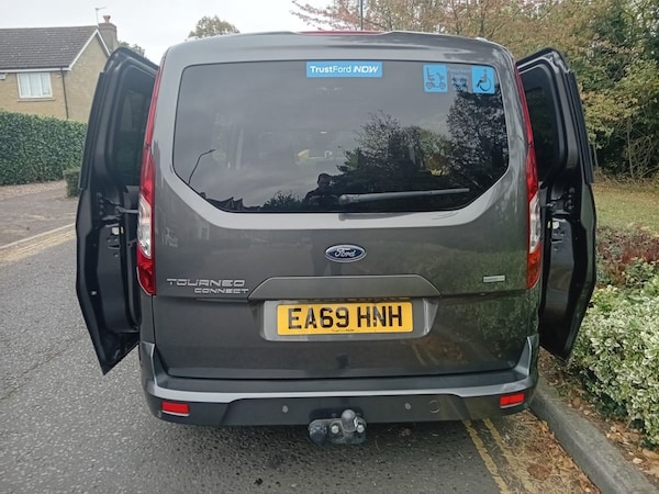 Used Ford Grand Tourneo Connect 2019 for sale - 76184998: Photo 34