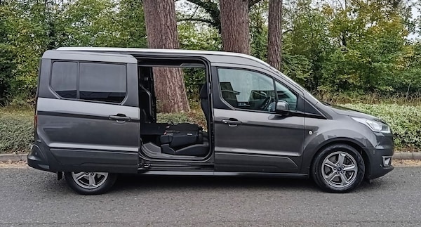 Used Ford Grand Tourneo Connect 2019 for sale - 76184998: Photo 8