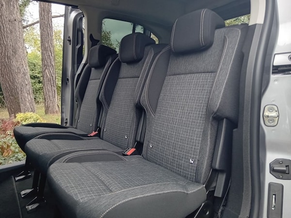 Used Peugeot e-Rifter 2024 for sale - 76069130: Photo 16