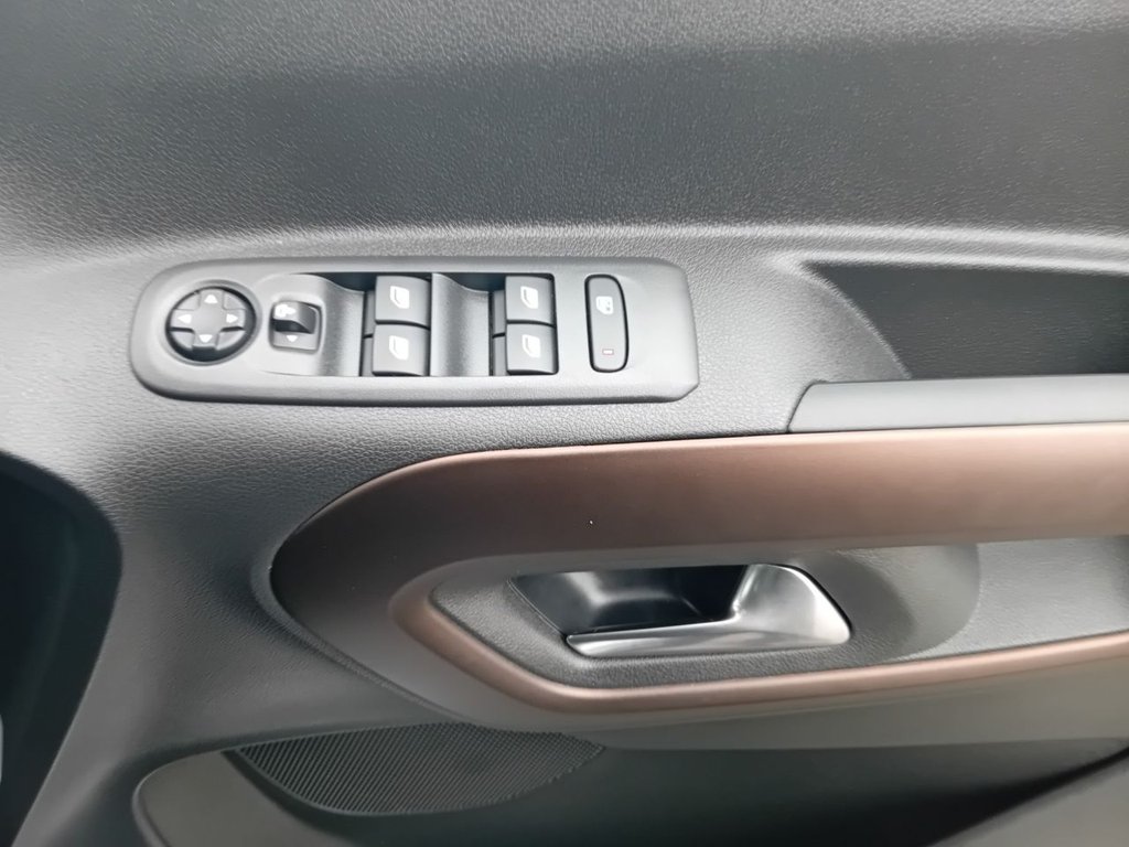 Used Peugeot e-Rifter 2024 for sale - 76069130: Photo 25