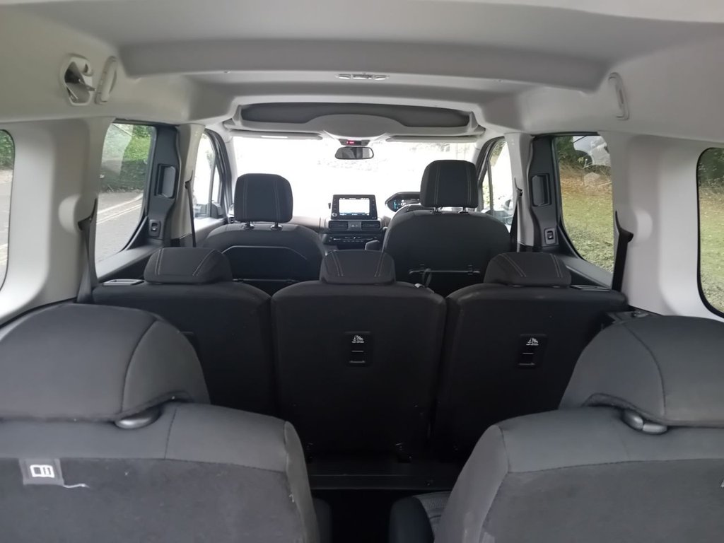 Used Peugeot e-Rifter 2024 for sale - 76069130: Photo 3