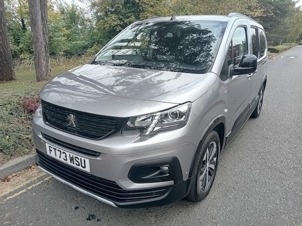 Used Peugeot e-Rifter 2024 for sale - 76069130: Photo 6