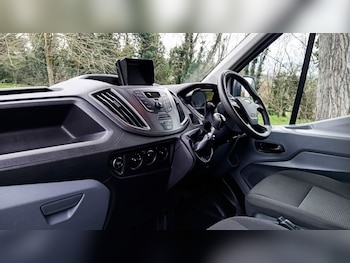 Used Ford Transit 2019 for sale - 78597590: Photo