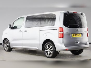 Used Toyota PROACE CITY Verso 2019 for sale - 76724729: Photo