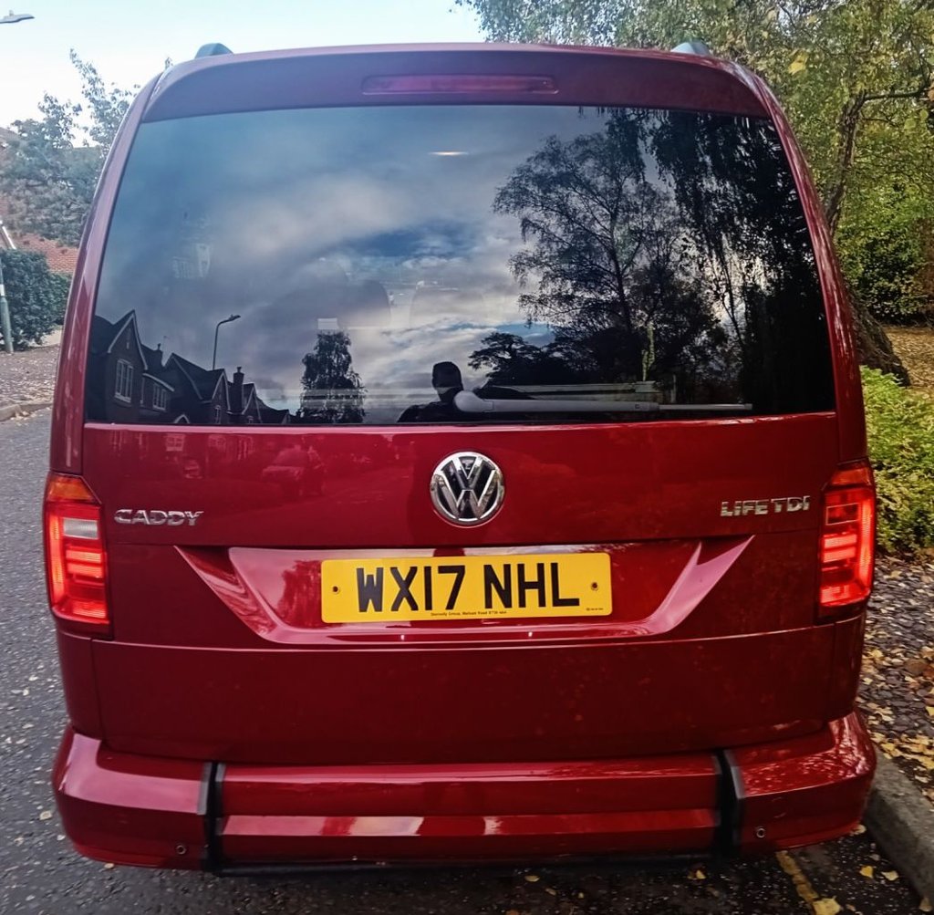 Used Volkswagen Caddy Maxi Life 2017 for sale - 76105785: Photo 24