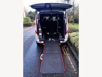 Used Ford Tourneo Custom 2023 for sale - 78693888: Photo