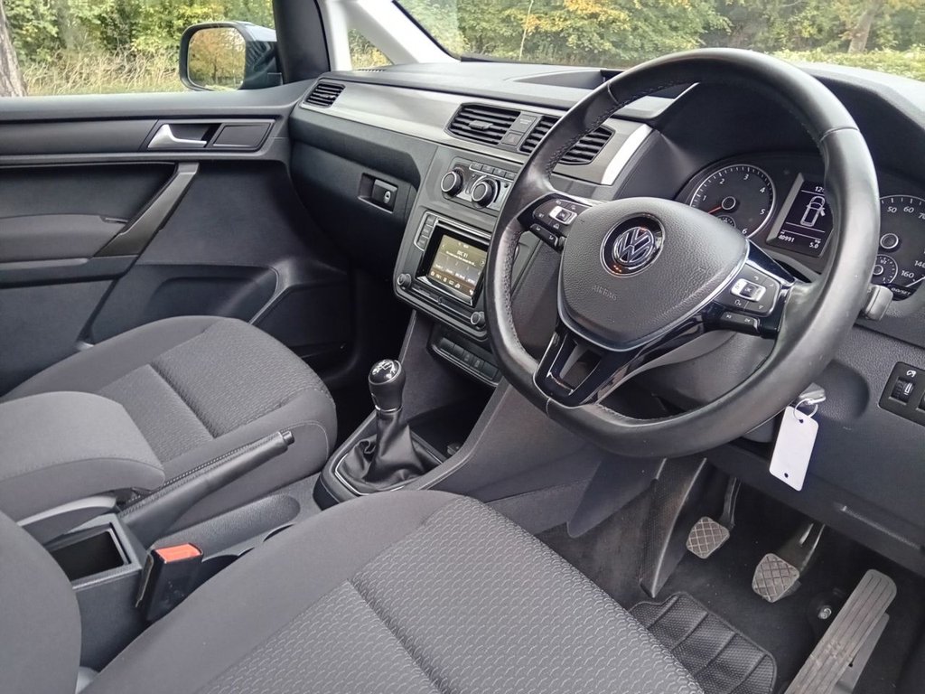 Used Volkswagen Caddy Maxi Life 2020 for sale - 76698254: Photo 4