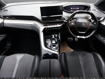 Used Peugeot 5008 2023 for sale - 78930802: Photo