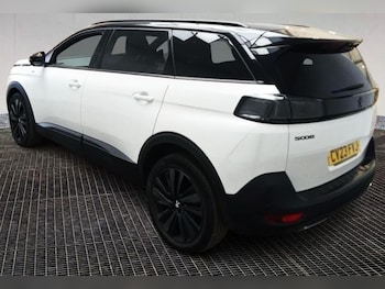 Used Peugeot 5008 2023 for sale - 78930802: Photo
