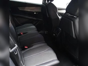 Used Peugeot 5008 2023 for sale - 78930802: Photo