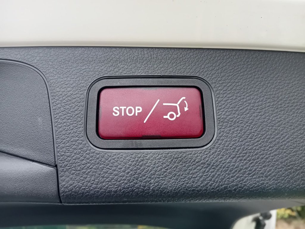 Used Mercedes-Benz GLC 2018 for sale - 76250146: Photo 19