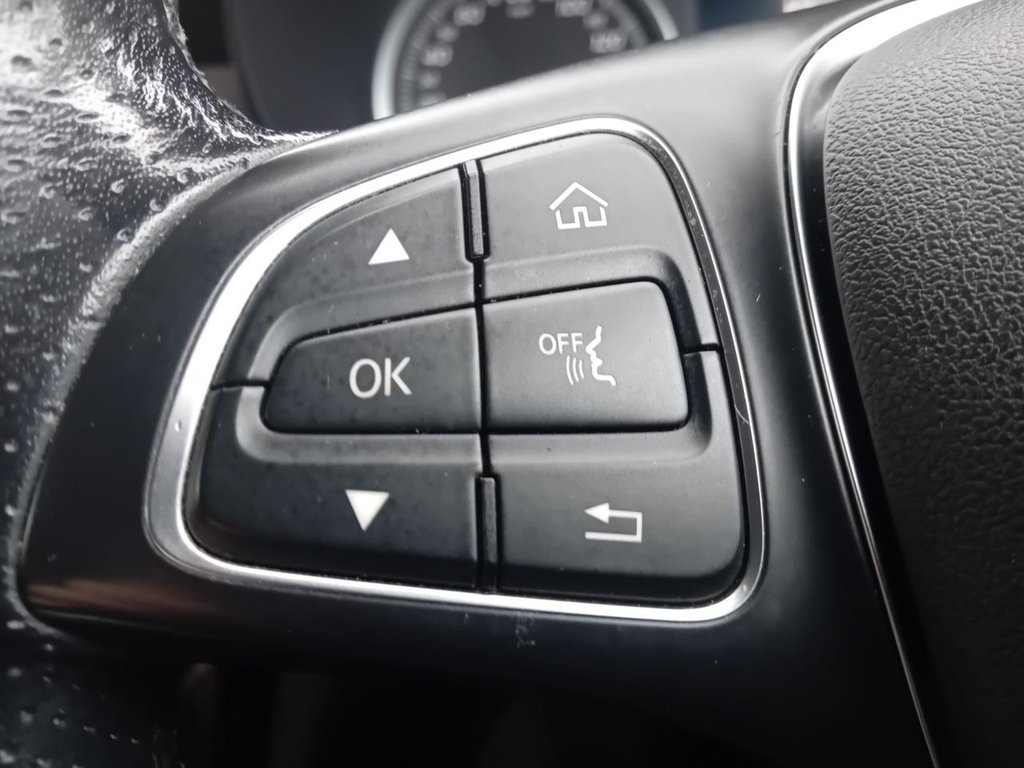 Used Mercedes-Benz GLC 2018 for sale - 76250146: Photo 27