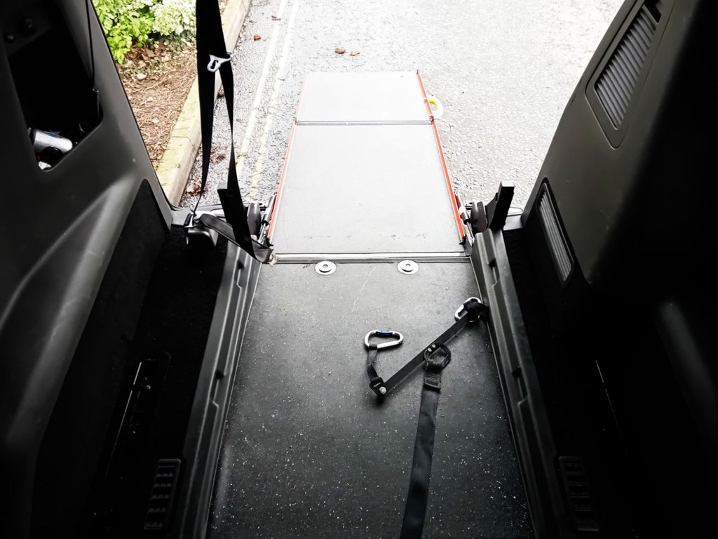 Used Ford Tourneo Custom 2020 for sale - 76768079: Photo 19