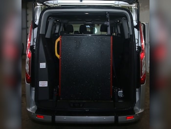 Used Ford Tourneo Custom 2020 for sale - 76768079: Photo