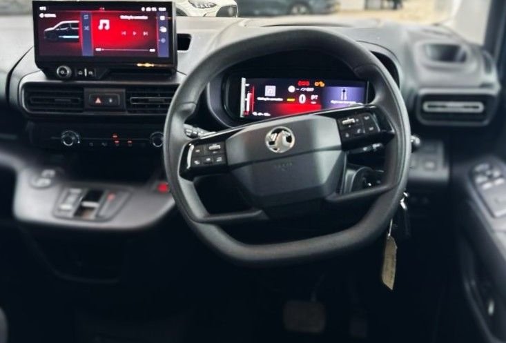 Used Vauxhall Combo Life 2024 for sale - 78212415: Photo 2