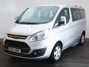 Used Ford Tourneo Custom 2017 for sale - 79474860: Photo