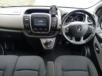 Used Renault Trafic 2017 for sale - 76535477: Photo