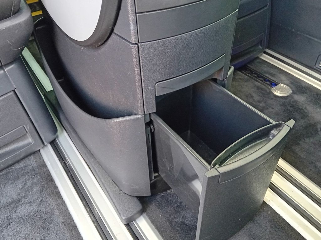 Used Volkswagen Caravelle 2018 for sale - 77171703: Photo 43