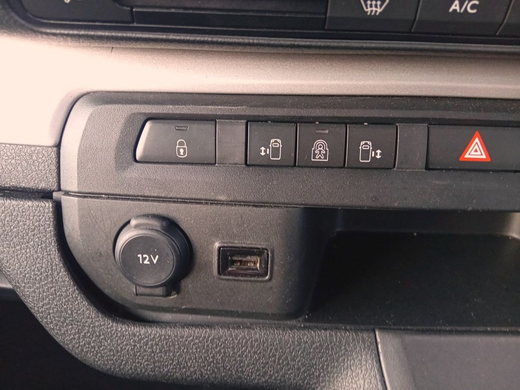 Used Peugeot Traveller 2023 for sale - 76910217: Photo 31