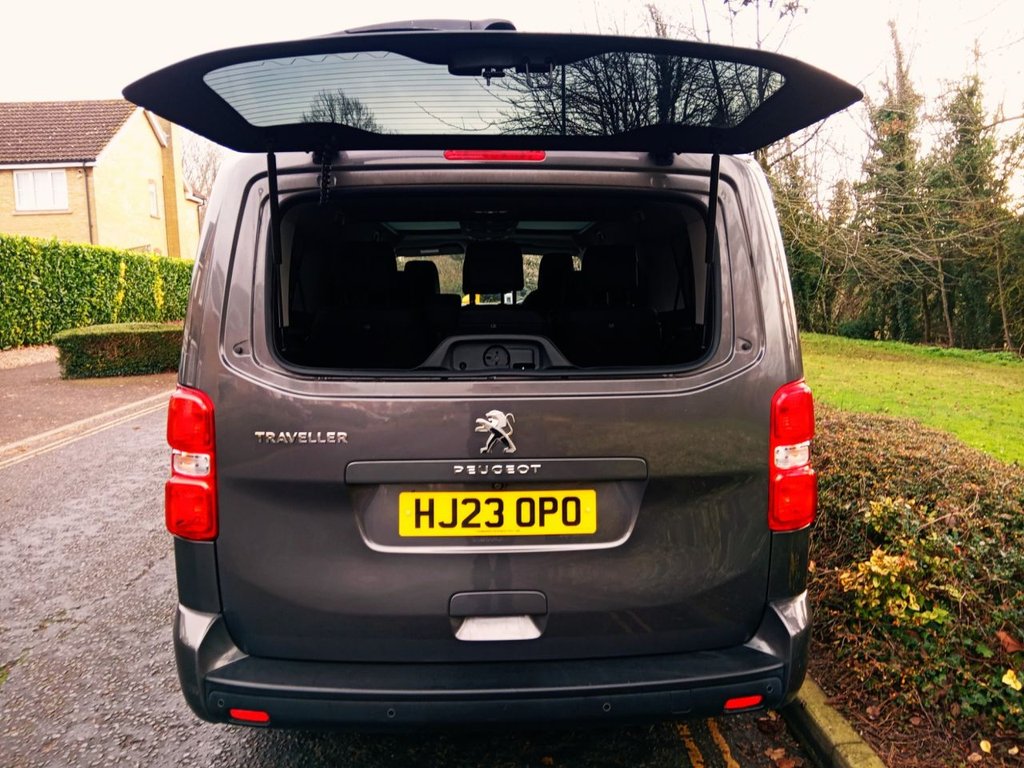 Used Peugeot Traveller 2023 for sale - 76910217: Photo 6
