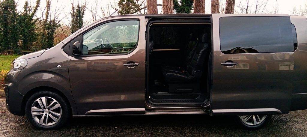 Used Peugeot Traveller 2023 for sale - 76910217: Photo 9