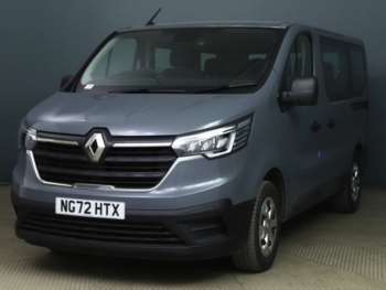 2023 (72) - 2.0 dCi 28 Business Minibus Double Cab 5dr Diesel EDC SWB Euro 6 (s/s) (9 S