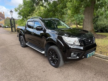 Used Nissan Navara 2018 for sale - 79587110: Photo