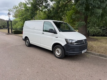 Used Volkswagen Transporter 2018 for sale - 79587184: Photo