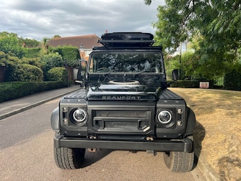 Used Land Rover Defender 110 2012 for sale - 79587281: Photo