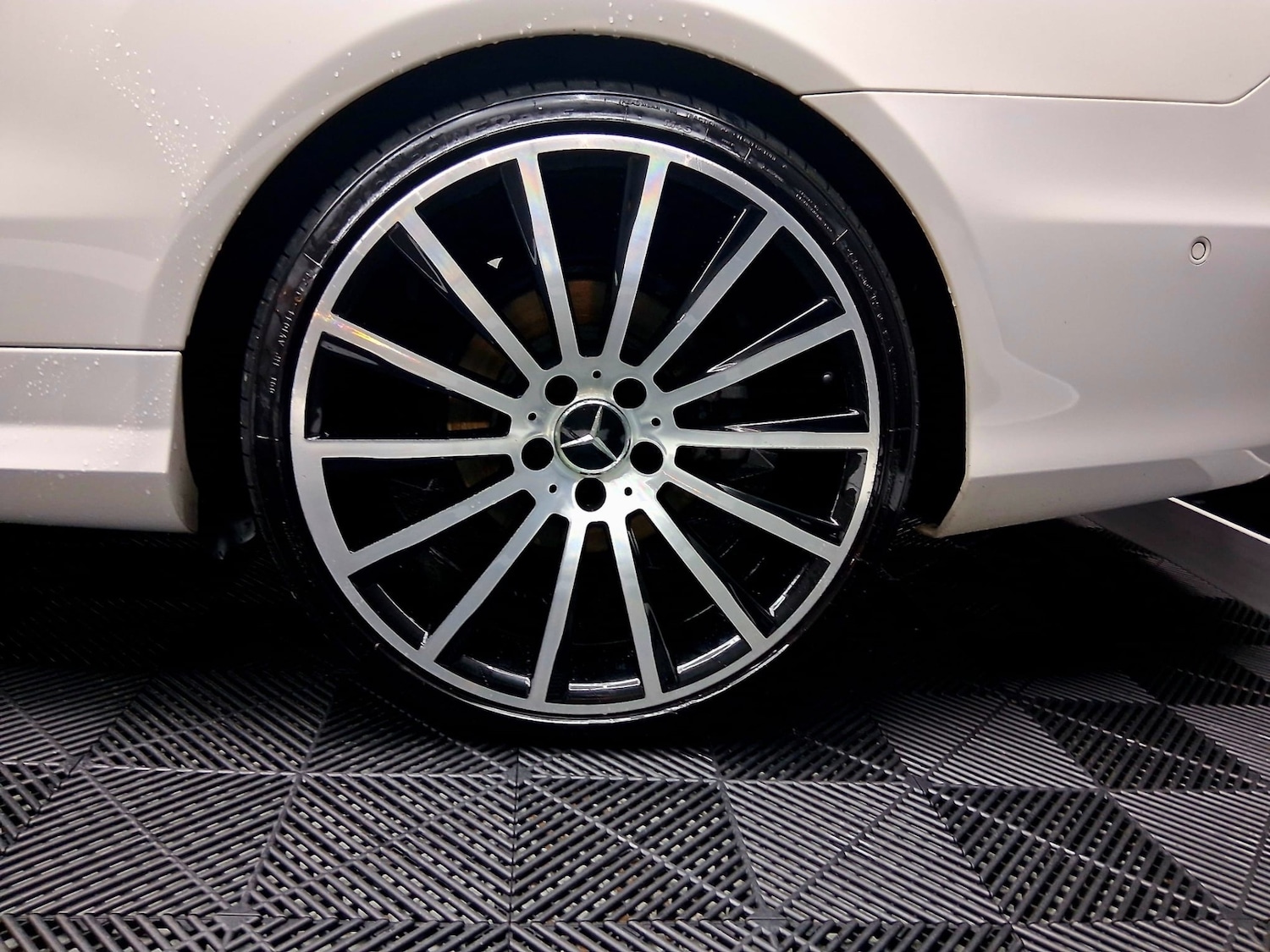 Used Mercedes-Benz E Class 2013 for sale - 77166208: Photo 14