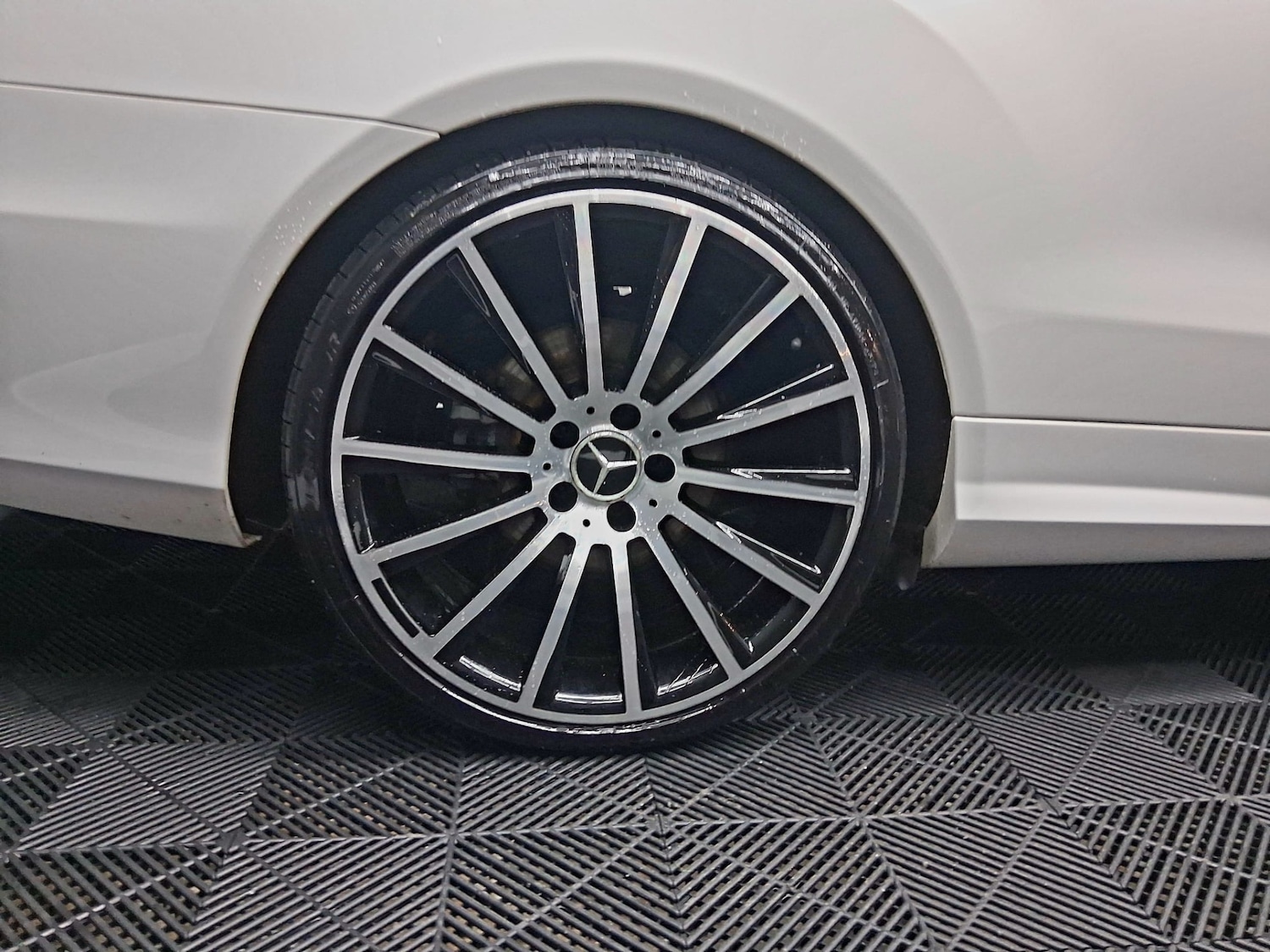 Used Mercedes-Benz E Class 2013 for sale - 77166208: Photo 16