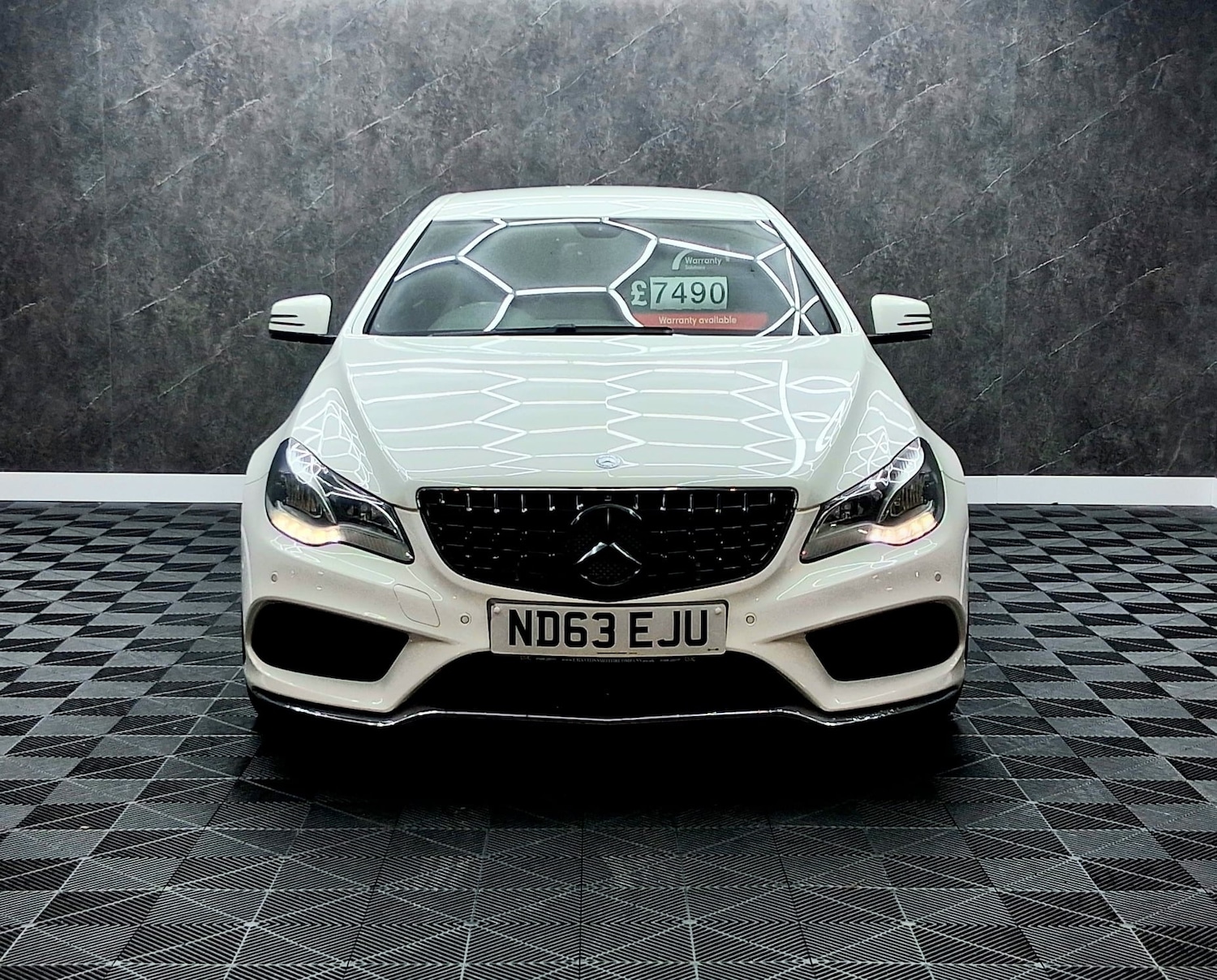 Used Mercedes-Benz E Class 2013 for sale - 77166208: Photo 4