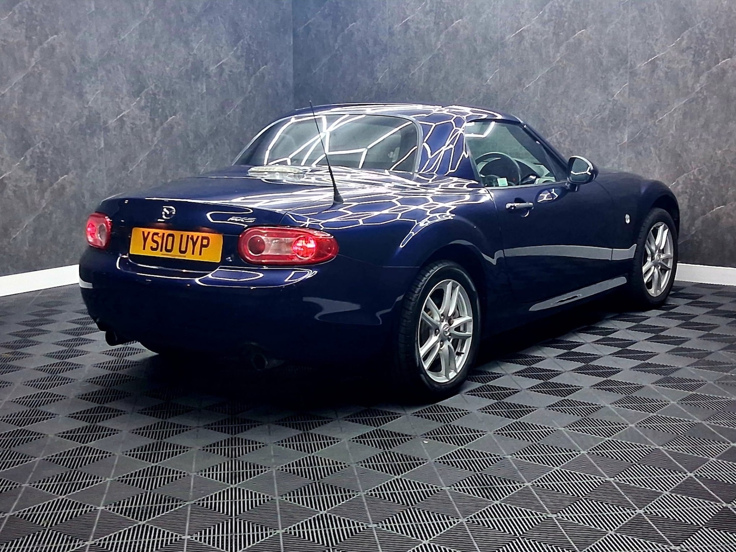 Used Mazda MX-5 2010 for sale - 77180097: Photo 11