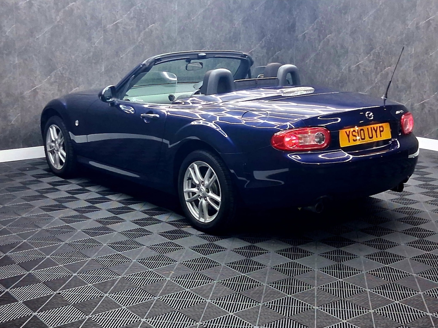 Used Mazda MX-5 2010 for sale - 77180097: Photo 7