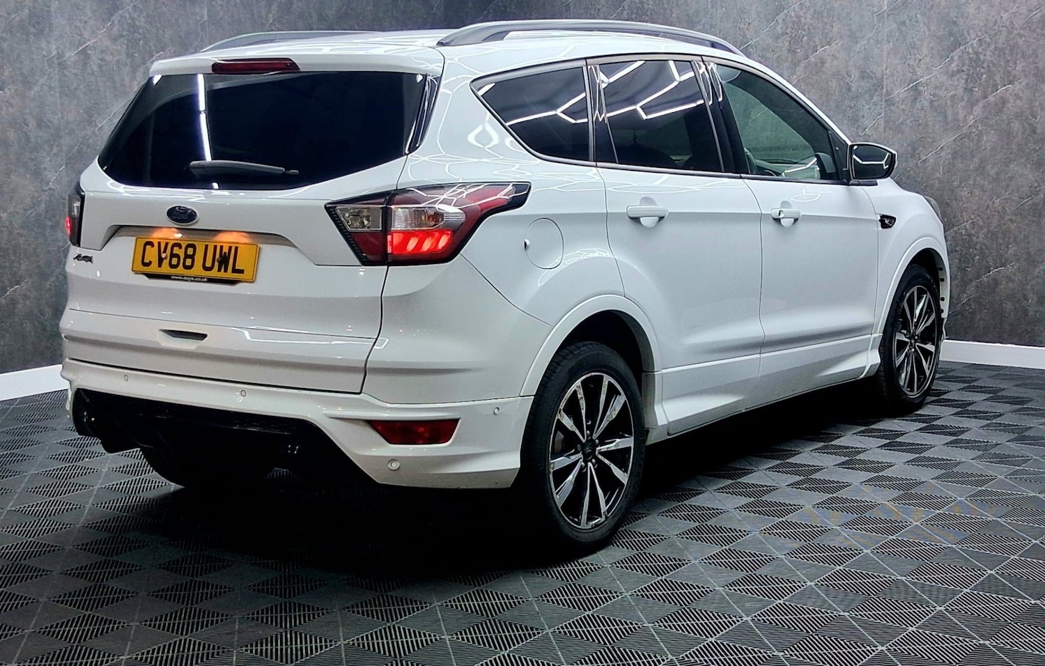 Used Ford Kuga 2018 for sale - 77318265: Photo 4