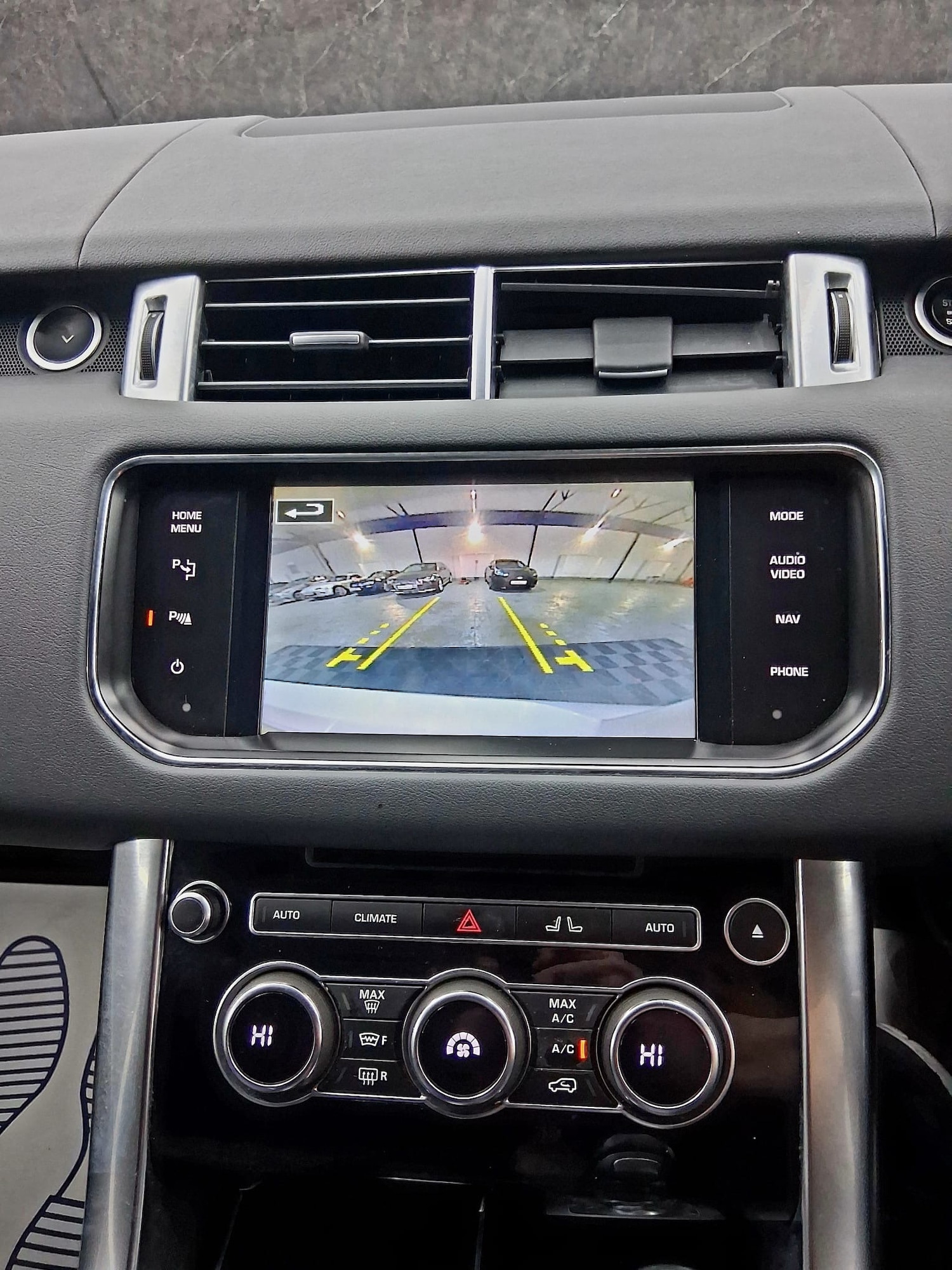 Used Land Rover Range Rover Sport 2015 for sale - 77277667: Photo 11