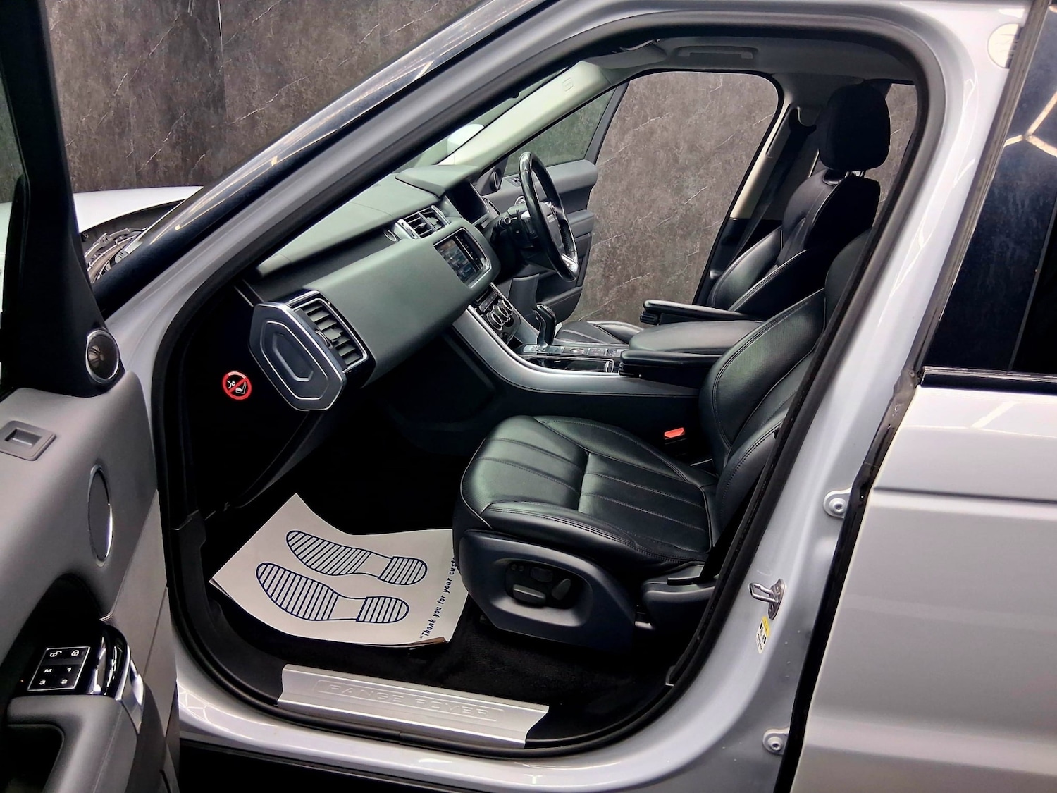 Used Land Rover Range Rover Sport 2015 for sale - 77277667: Photo 15