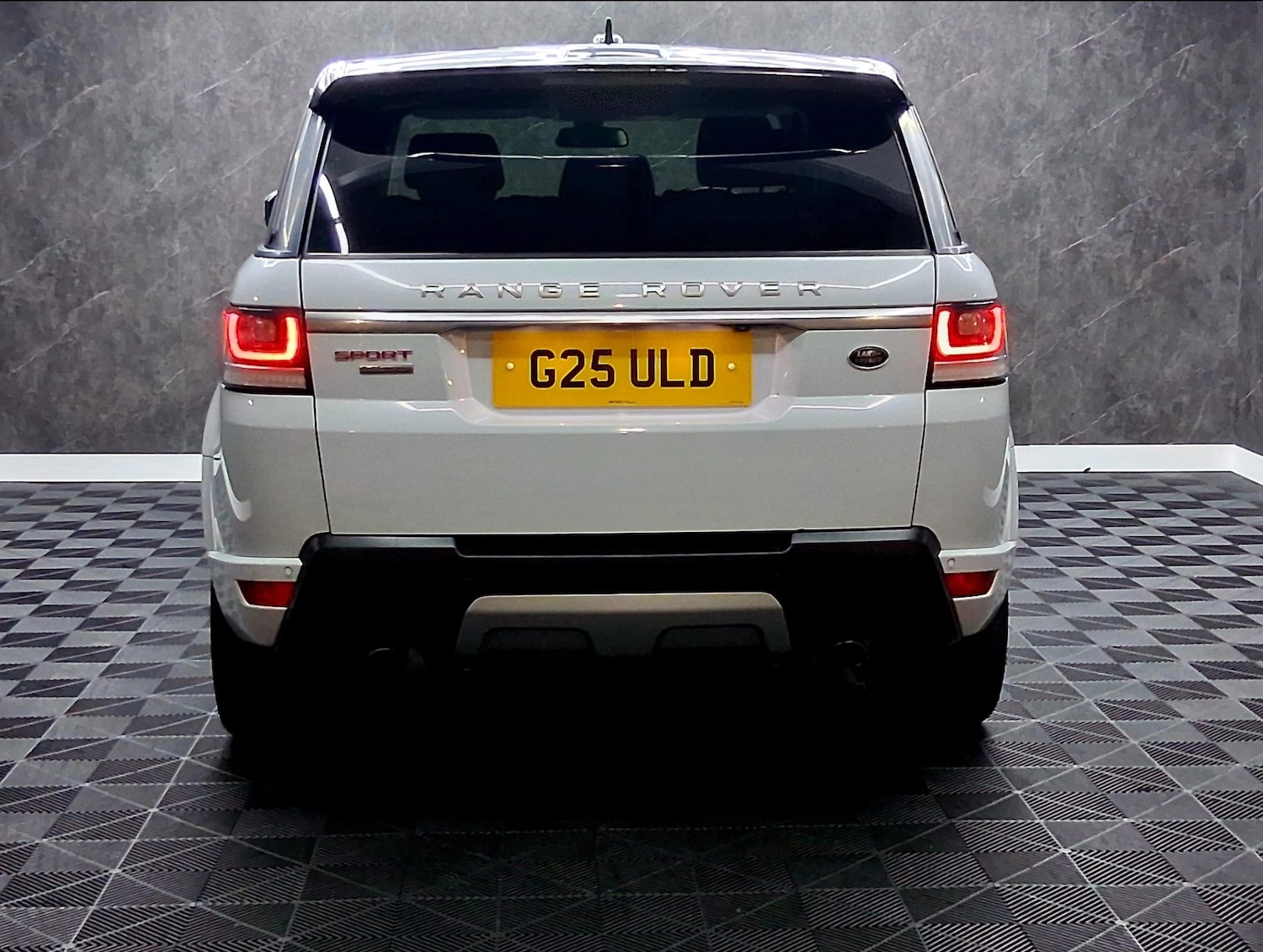 Used Land Rover Range Rover Sport 2015 for sale - 77277667: Photo 5