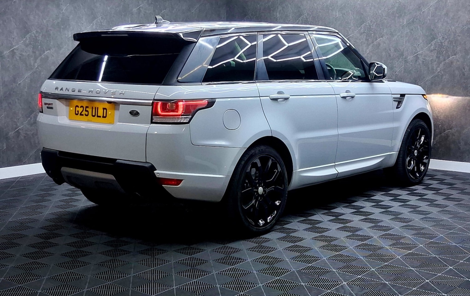 Used Land Rover Range Rover Sport 2015 for sale - 77277667: Photo 6