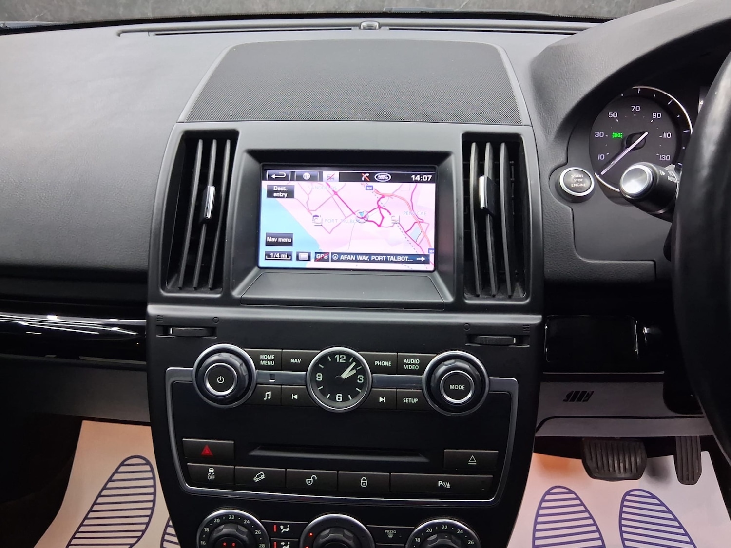 Used Land Rover Freelander 2012 for sale - 77437949: Photo 16