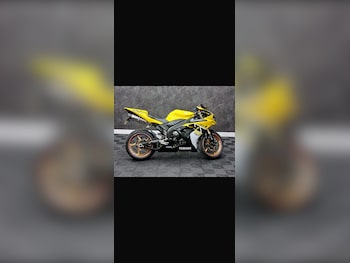 Used Yamaha R1 2005 for sale - bike-78085107: Photo