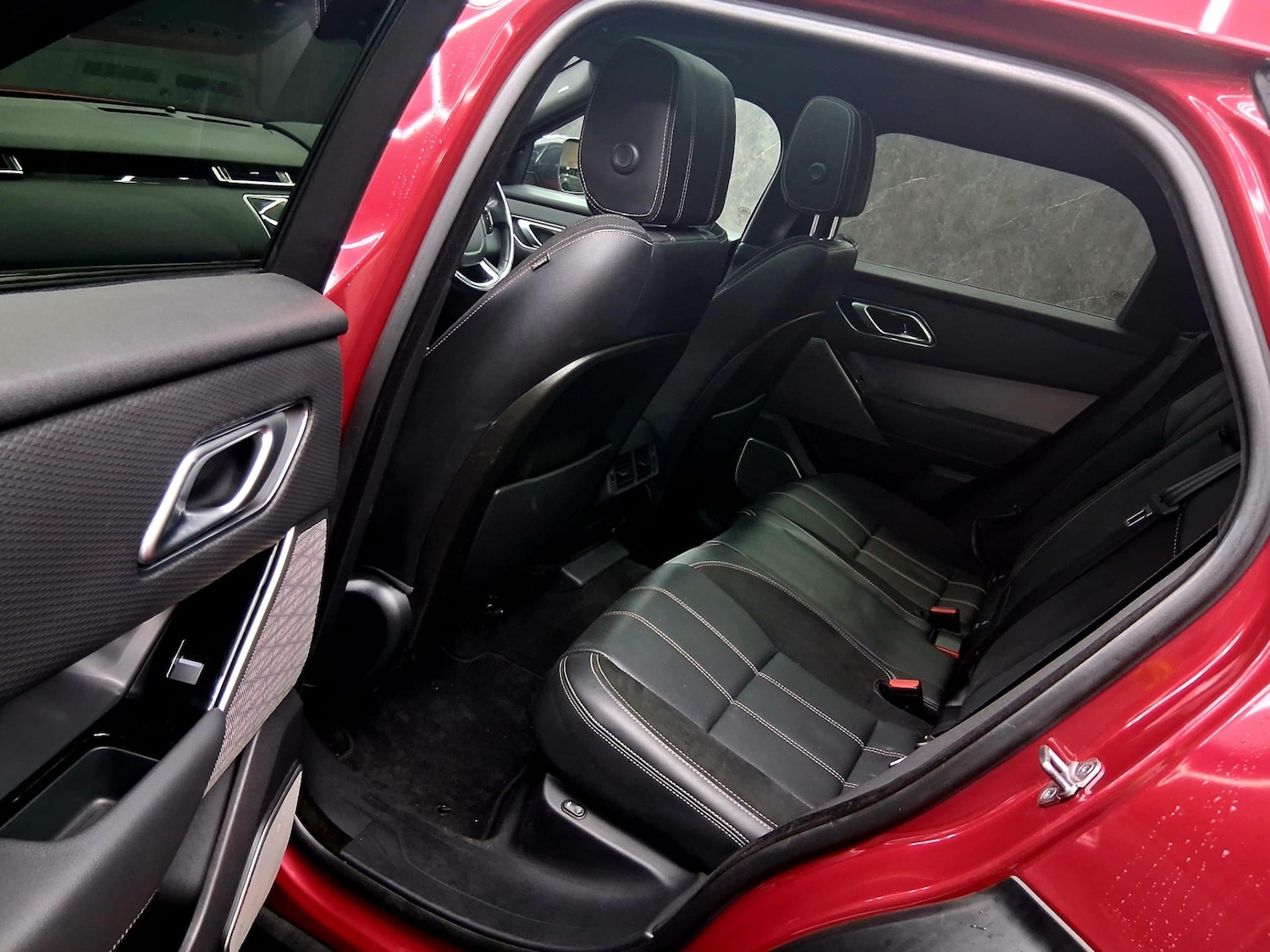 Used Land Rover Range Rover Velar 2019 for sale - 77149649: Photo 12