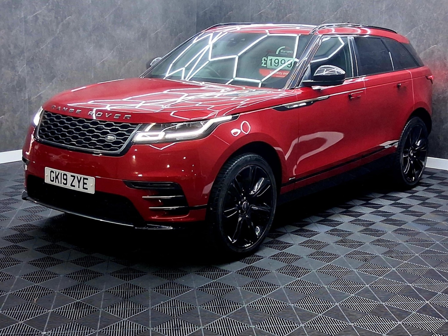 Used Land Rover Range Rover Velar 2019 for sale - 77149649: Photo 2