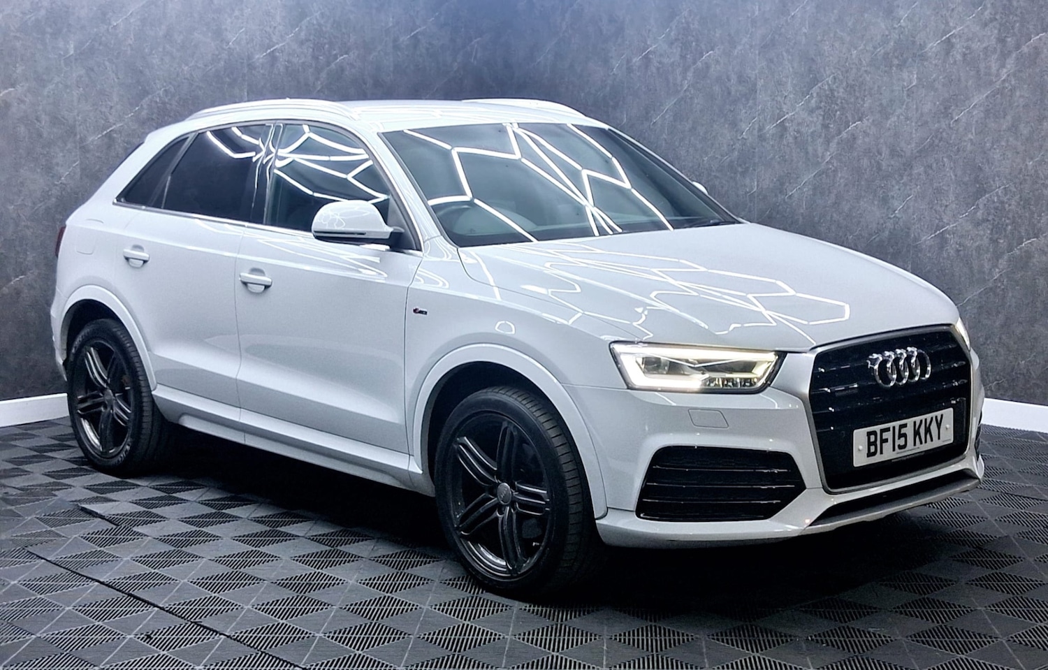Used Audi Q3 2015 for sale - 78071046: Photo 3