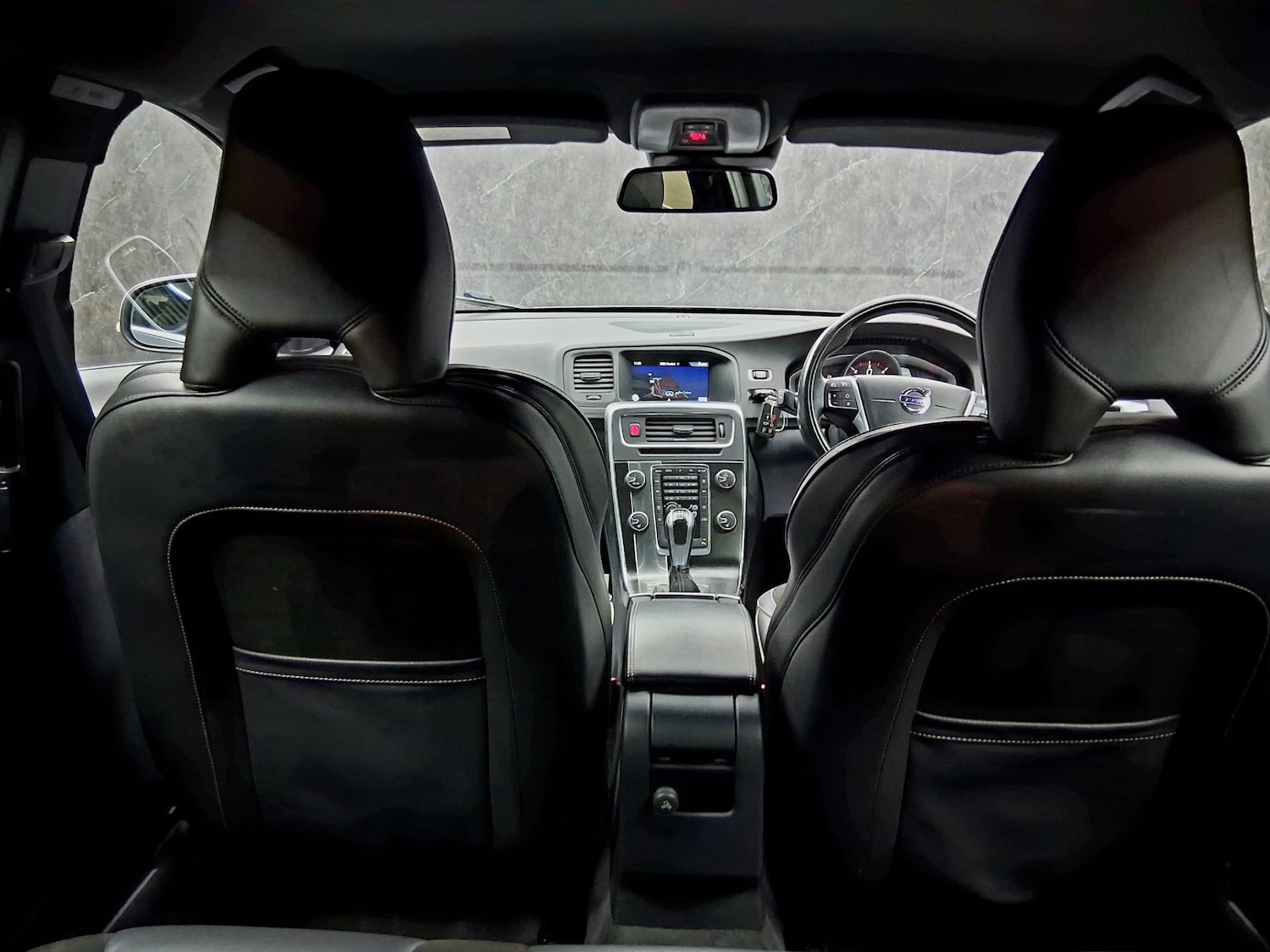 Used Volvo V60 2017 for sale - 77530393: Photo 15