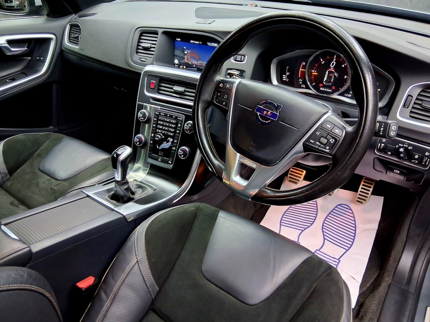 Used Volvo V60 2017 for sale - 77530393: Photo 16