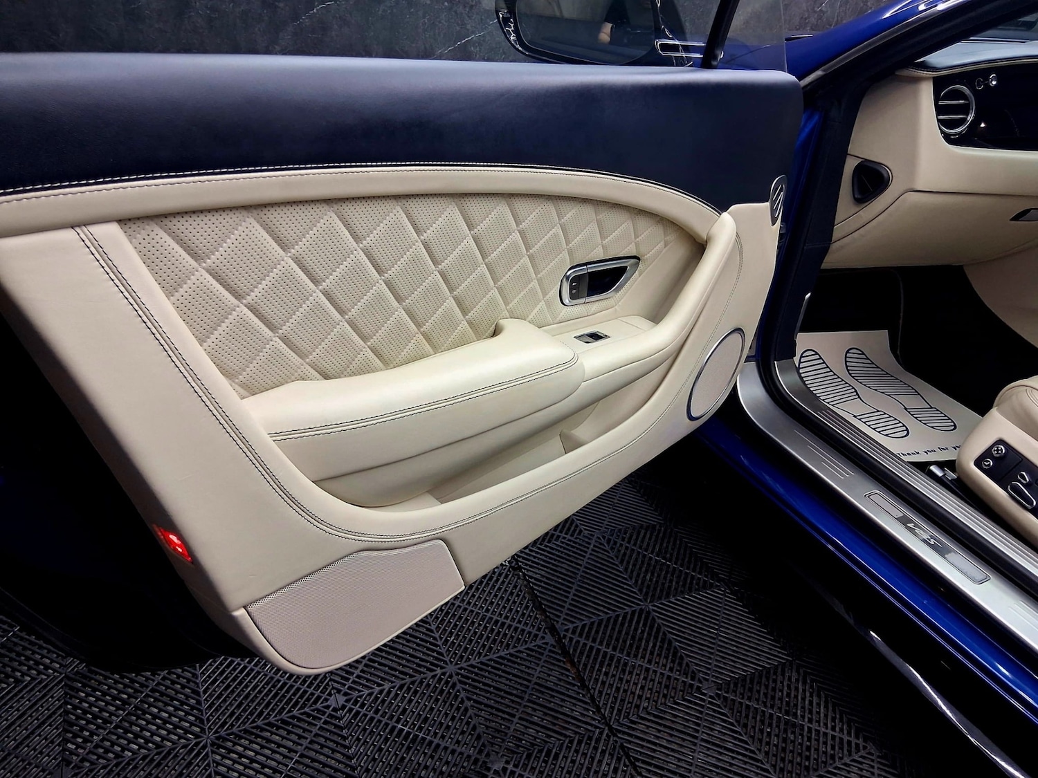 Used Bentley Continental 2017 for sale - 77735503: Photo 17