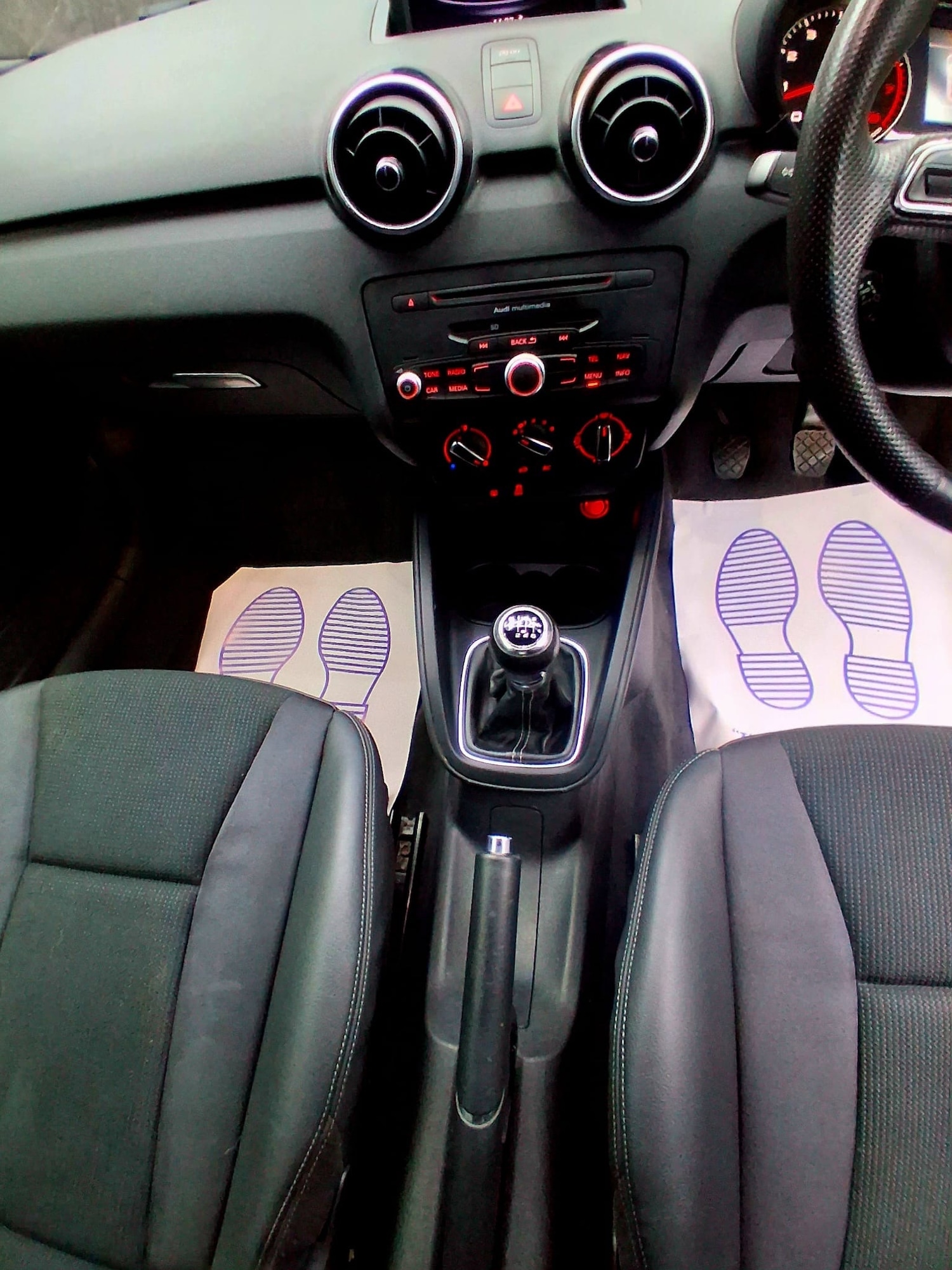 Used Audi A1 2011 for sale - 77272616: Photo 11