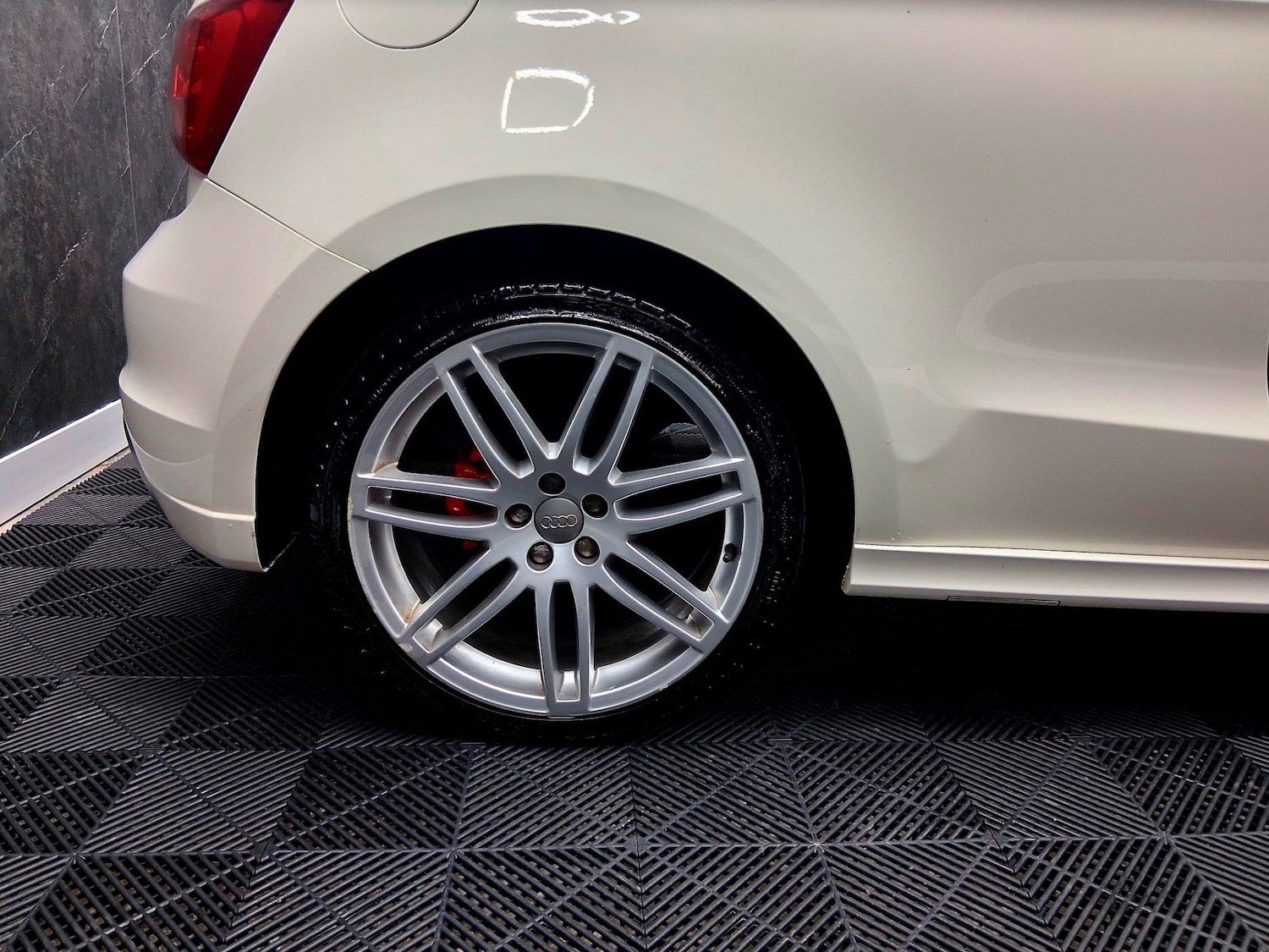 Used Audi A1 2011 for sale - 77272616: Photo 15